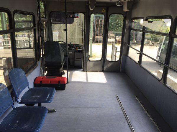 Ambu Lift TEMG interior